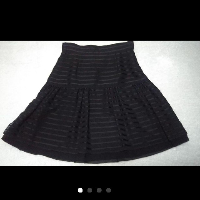 M-premier(エムプルミエ)の【M-Premier Black】美品ネイビースカート レディースのスカート(ひざ丈スカート)の商品写真