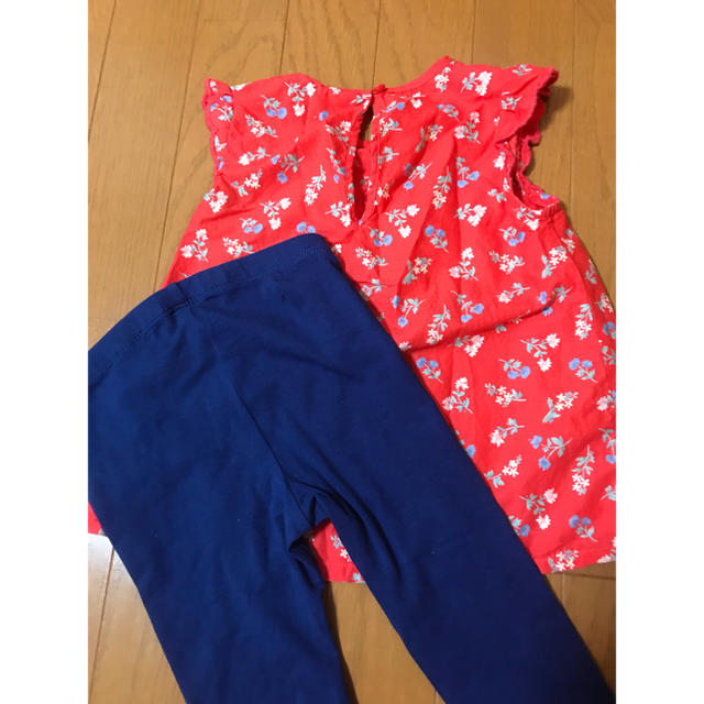 H&M(エイチアンドエム)のH&M トップス パンツ セット  サイズ90 キッズ/ベビー/マタニティのキッズ服女の子用(90cm~)(Tシャツ/カットソー)の商品写真