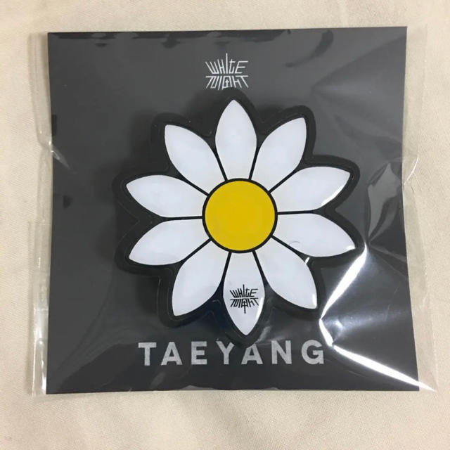 BIGBANG(ビッグバン)のTAEYANG ヨンベ グッズ グリップホルダー エンタメ/ホビーのタレントグッズ(アイドルグッズ)の商品写真