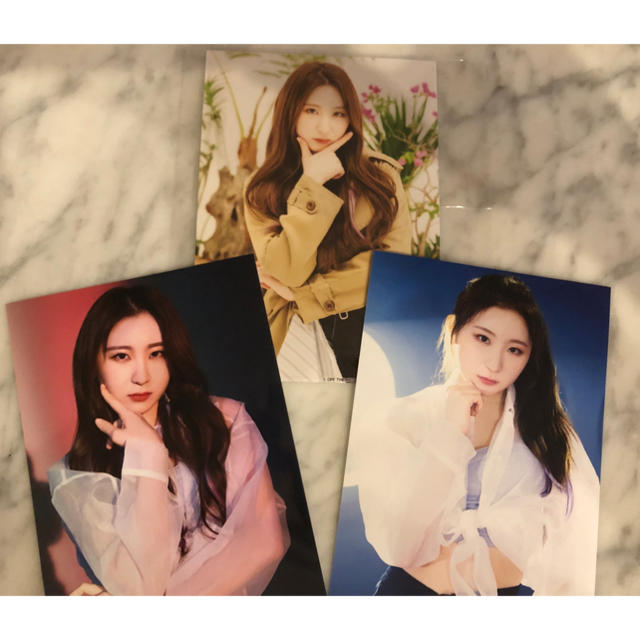 値下げ!IZ*ONEブエノスアイレス⭐️チェヨン3枚⭐️生写真アイズワン チケットの音楽(K-POP/アジア)の商品写真