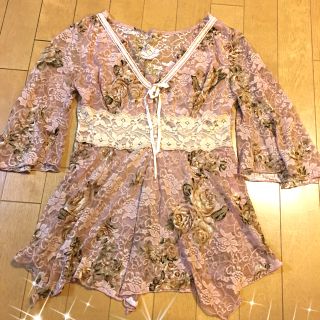 お値下げ中‼️  秋に役立つ一着♡花柄チュニック(チュニック)