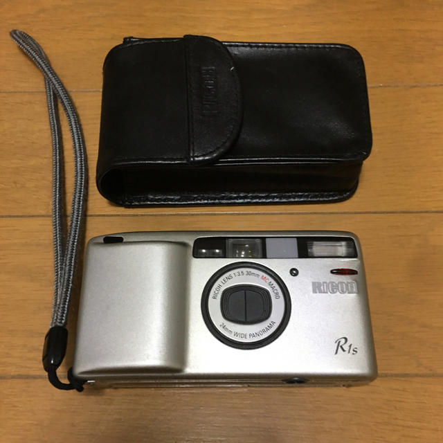 RICOH(リコー)のfujiyamafilm様専用 RICOH  R1s  リコー (ジャンク扱い) スマホ/家電/カメラのカメラ(フィルムカメラ)の商品写真