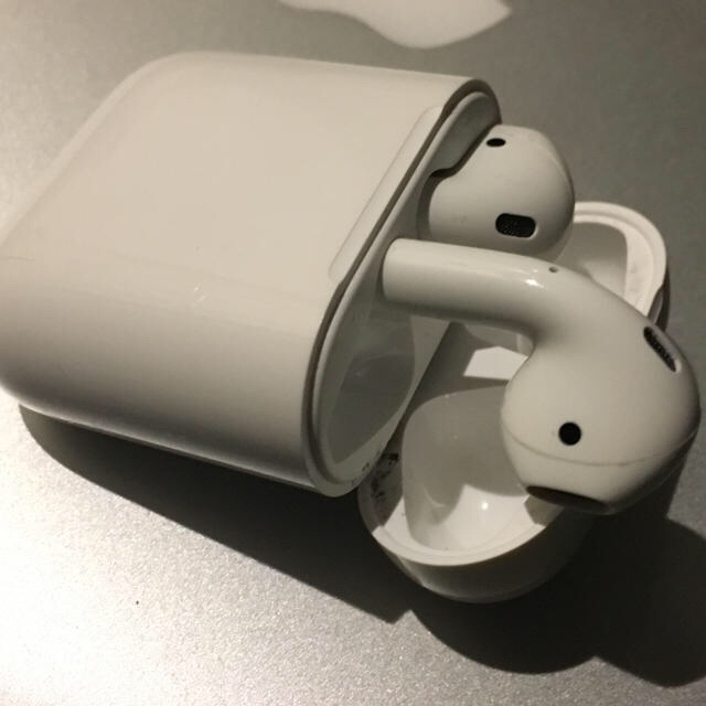 【送料込み】AirPods 1