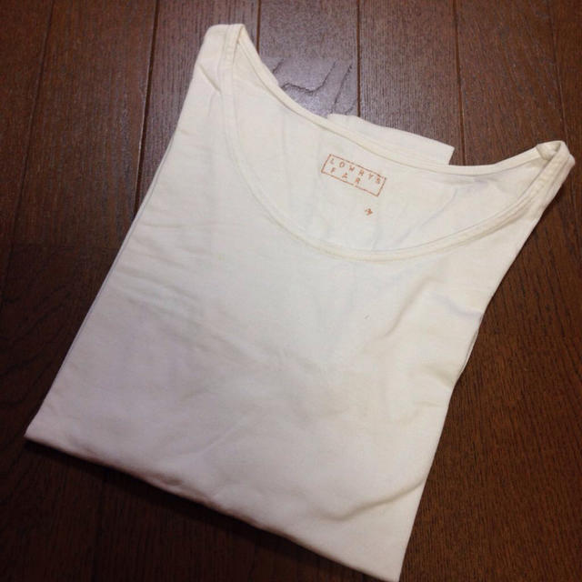 LOWRYS FARM(ローリーズファーム)のローリーズファーム 白Tシャツ レディースのトップス(Tシャツ(長袖/七分))の商品写真