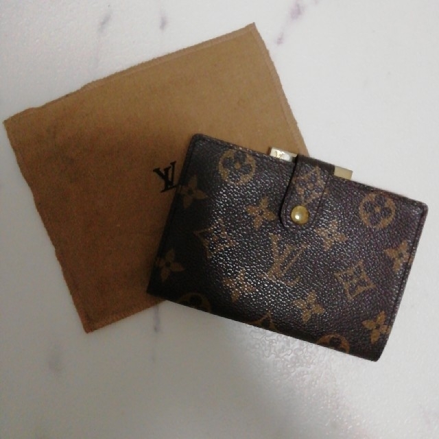 LOUIS VUITTON　財布