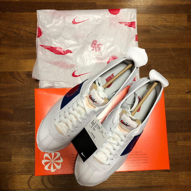 NIKE(ナイキ)の新品 28cm CLASSIC CORTEZ '72 S.D. メンズの靴/シューズ(スニーカー)の商品写真