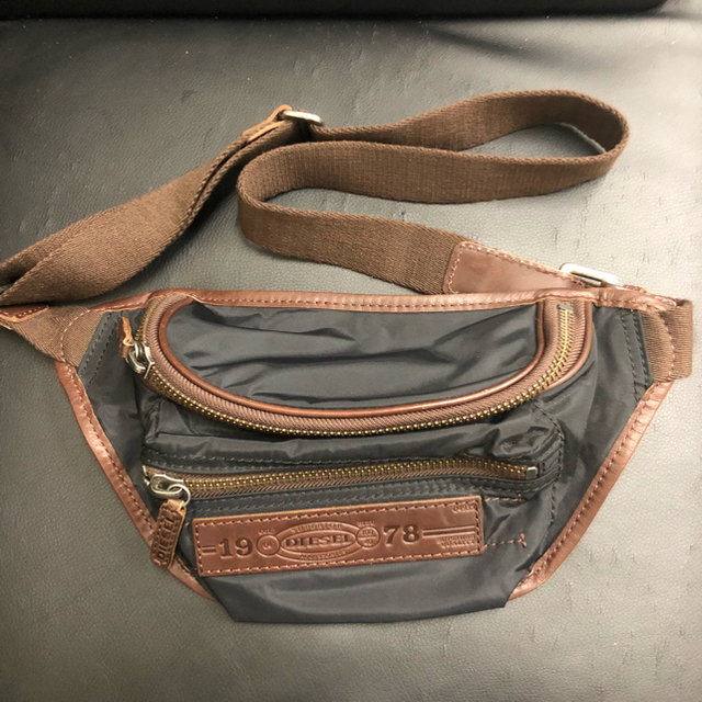 DIESEL(ディーゼル)のショコラ様専用 メンズのバッグ(ウエストポーチ)の商品写真