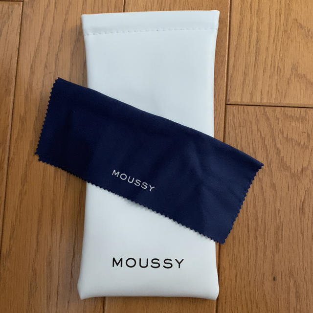 moussy(マウジー)のメガネケース moussy レディースのファッション小物(サングラス/メガネ)の商品写真