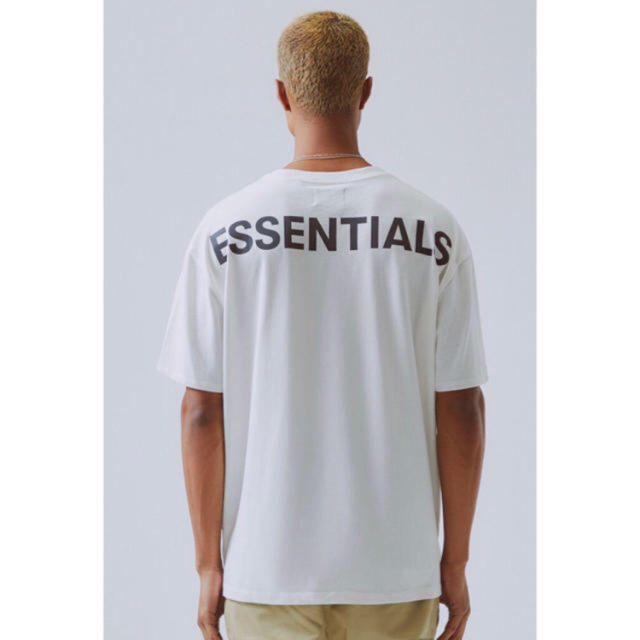 FEAR OF GOD(フィアオブゴッド)のFOG Essentials tシャツ Sサイズ メンズのトップス(Tシャツ/カットソー(半袖/袖なし))の商品写真