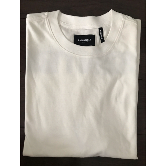 FEAR OF GOD(フィアオブゴッド)のFOG Essentials tシャツ Sサイズ メンズのトップス(Tシャツ/カットソー(半袖/袖なし))の商品写真