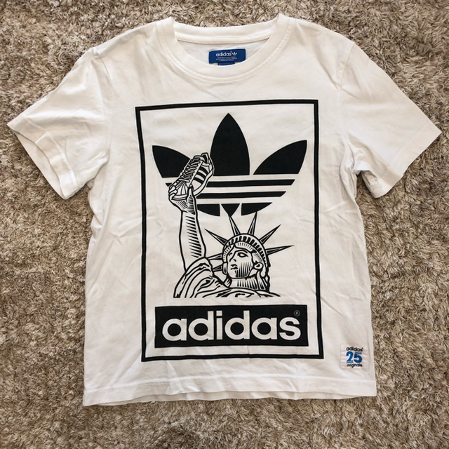 adidas(アディダス)のadidas Tシャツ レディースのトップス(Tシャツ(半袖/袖なし))の商品写真