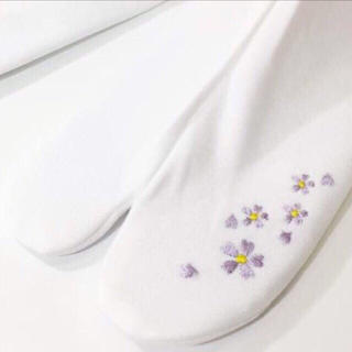 紫 ＊ 刺繍 足袋 ストレッチ  22.5～24.5(和装小物)