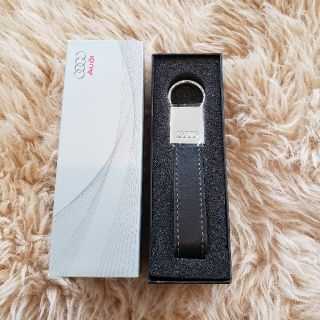 AUDI - Audiノベルティキーホルダー 未使用の通販 by hte's shop