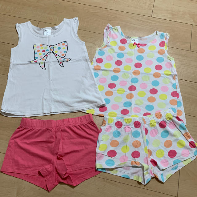 H&M(エイチアンドエム)のH＆M パジャマ 120~130  2着set キッズ/ベビー/マタニティのキッズ服女の子用(90cm~)(パジャマ)の商品写真