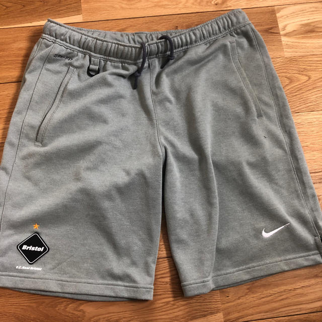 SOPH(ソフ)のBristol F.C.R.B x NIKE shorts Lサイズ メンズのパンツ(ショートパンツ)の商品写真