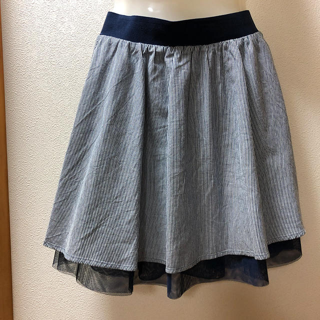 CECIL McBEE(セシルマクビー)の【CECIL McBEE】リバーシブルの紺色チュールスカート レディースのスカート(ミニスカート)の商品写真