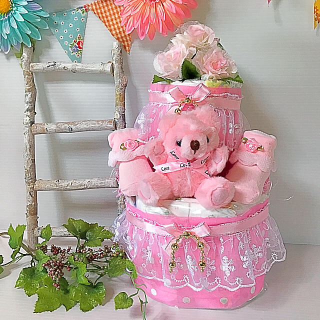 ht☆23様・おむつケーキ・2段・女の子・ピンク ハンドメイドのキッズ/ベビー(その他)の商品写真