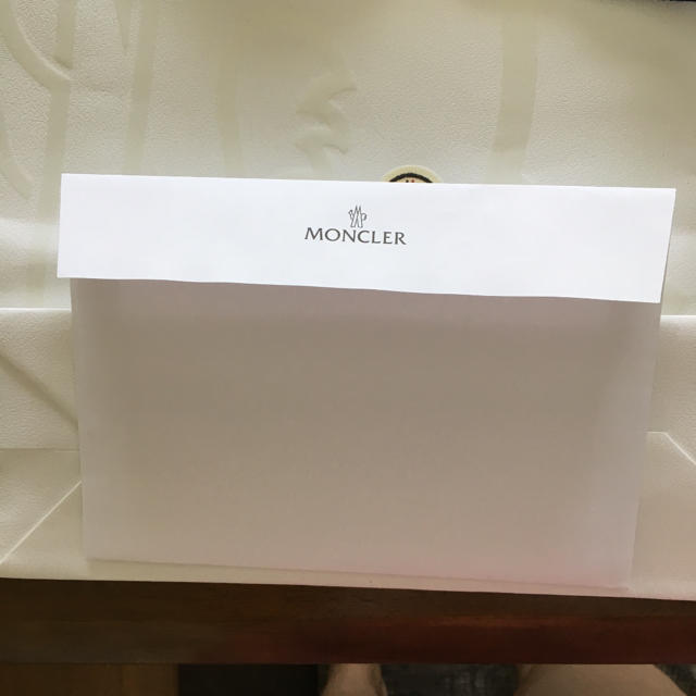 MONCLER(モンクレール)のモンクレールショップ袋&ポストカード入れ レディースのバッグ(ショップ袋)の商品写真
