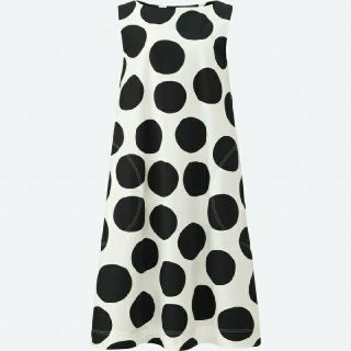 マリメッコ(marimekko)のmarimekkoユニクロLワンピースドットプリントホワイトブラック(ひざ丈ワンピース)