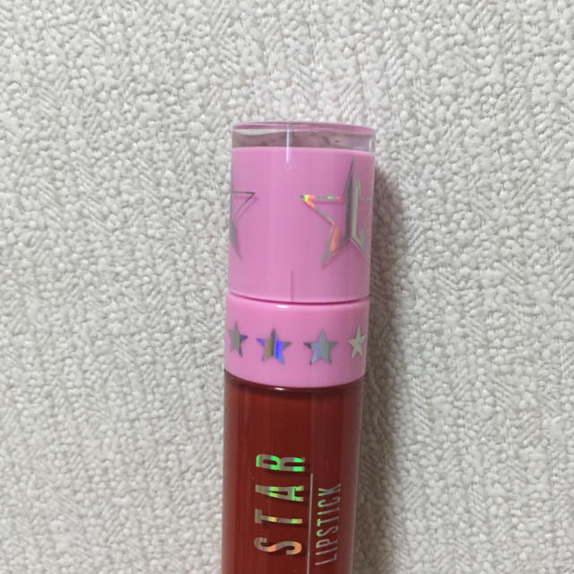 JEFFREE STAR COSMETICS- WIFEY コスメ/美容のベースメイク/化粧品(口紅)の商品写真