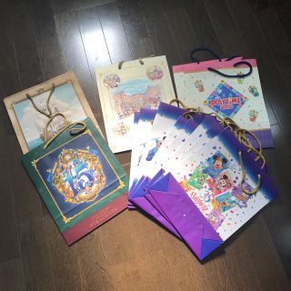 ディズニー(Disney)の値下げ！新品未使用 ディズニーホテル 紙袋 14枚 35周年 15周年 ピクサー(キャラクターグッズ)