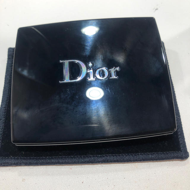 Dior サンク クルール シエナ