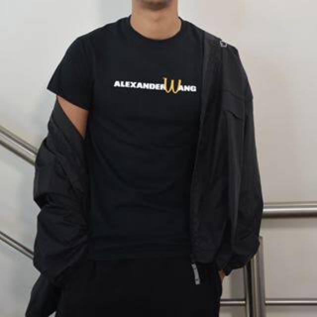 Alexander Wang(アレキサンダーワン)のKUSTOMLONDON（カスタムロンドン）アレキサンダーワンオマージュTシャツ メンズのトップス(Tシャツ/カットソー(半袖/袖なし))の商品写真