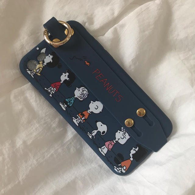 SNOOPY(スヌーピー)のスヌーピー ♡ iphoneケース 7/8 スマホリング ベルト 付き スマホ/家電/カメラのスマホアクセサリー(iPhoneケース)の商品写真