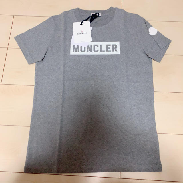 MONCLER(モンクレール)のnonnon22様専用 モンクレール レディースのトップス(Tシャツ(半袖/袖なし))の商品写真