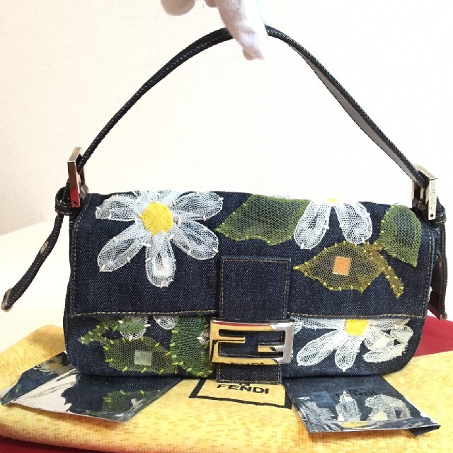お1人様1点限り】 FENDI 良品 フェンディ デニム 花柄 刺繍 バケット