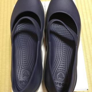 クロックス(crocs)のクロックス サンダル W9 紺色(サンダル)