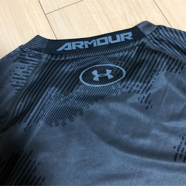UNDER ARMOUR(アンダーアーマー)のアンダーアーマー  Tシャツ  スポーツ/アウトドアのトレーニング/エクササイズ(トレーニング用品)の商品写真