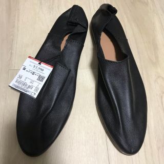 ザラ(ZARA)のZARA バブーシュ39サイズ(スリッポン/モカシン)