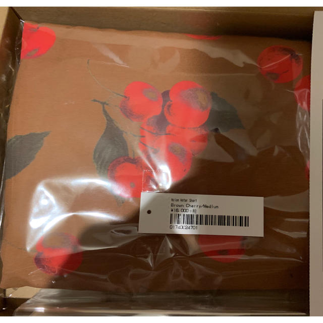 Supreme - supreme nylon water short cherry m 新品の通販 by