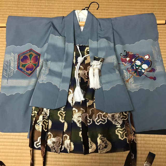 七五三 3歳 男の子 羽織袴 キッズ/ベビー/マタニティのキッズ服男の子用(90cm~)(和服/着物)の商品写真