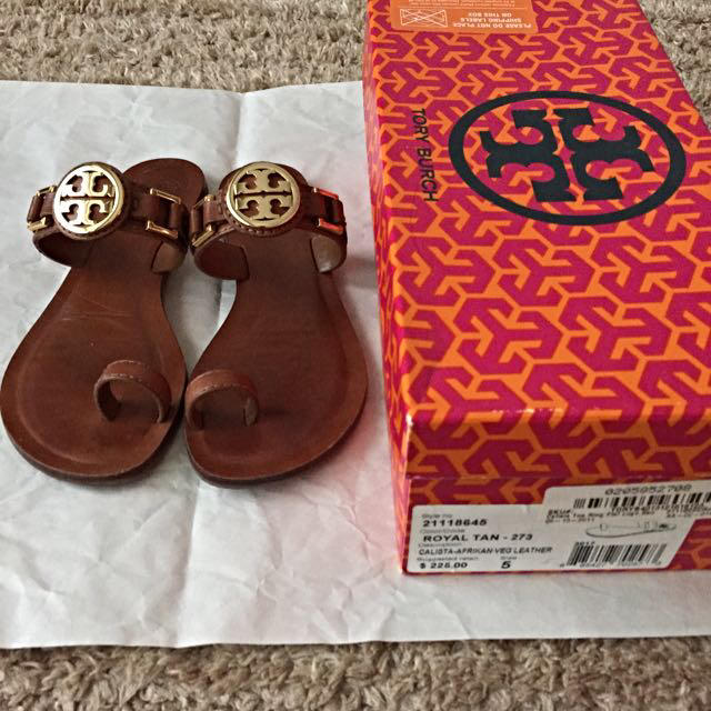 Tory Burch(トリーバーチ)のmoka様専用ページ レディースの靴/シューズ(サンダル)の商品写真