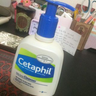 Cetaphil (クレンジング/メイク落とし)