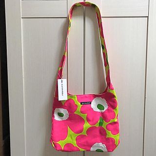 マリメッコ(marimekko)の【新品 】マリメッコ ピエニ ウニッコ ピンク ショルダーバッグ(ショルダーバッグ)