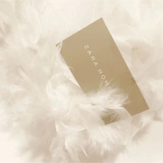 ザラホーム(ZARA HOME)の新品 ZARA HOME ザラホーム フェザー クッション ホワイト 白(クッション)