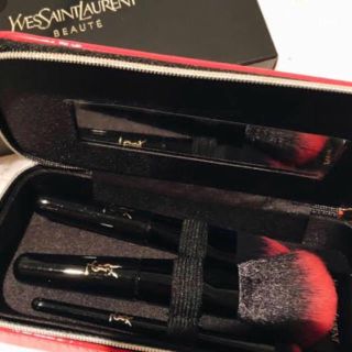 イヴサンローランボーテ(Yves Saint Laurent Beaute)の非売品★イヴ・サンローラン、メイクブラシセット♪(コフレ/メイクアップセット)