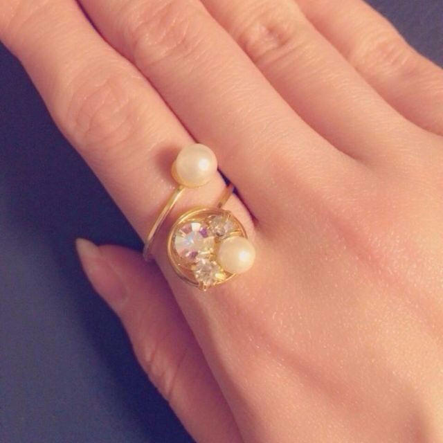 ビジュー＆パール ダブルリング レディースのアクセサリー(リング(指輪))の商品写真