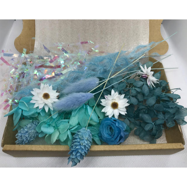 ブルー系花材セット  訳あり特価 ハンドメイドのフラワー/ガーデン(プリザーブドフラワー)の商品写真