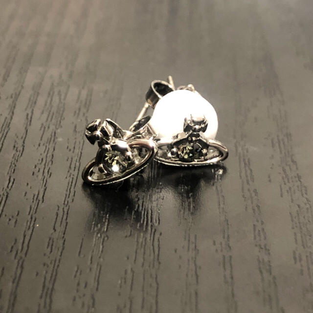 Vivienne Westwood(ヴィヴィアンウエストウッド)のVivienne Westwood ピアス 両耳用 メンズのアクセサリー(ピアス(両耳用))の商品写真