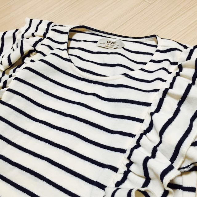 GRL(グレイル)の袖フリルトップス レディースのトップス(Tシャツ(半袖/袖なし))の商品写真
