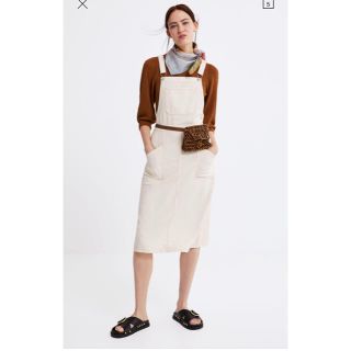 ザラ(ZARA)の新品 ZARA ワンピース 送料込み(ひざ丈ワンピース)