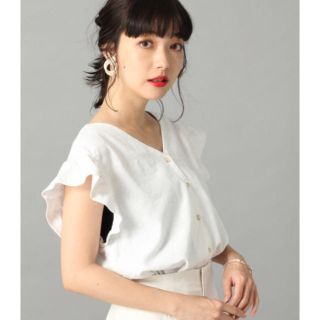 ローリーズファーム(LOWRYS FARM)の【jiji様  専用】LOWRYS  FARM  ラッフルフレンチスリーブ(シャツ/ブラウス(半袖/袖なし))