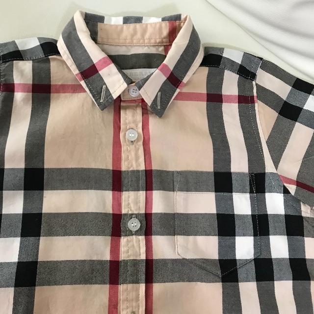 BURBERRY(バーバリー)のバーバリー  ワイシャツ キッズ/ベビー/マタニティのキッズ服男の子用(90cm~)(ブラウス)の商品写真