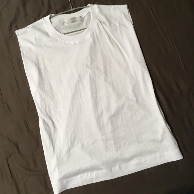dholic(ディーホリック)のNANING9ノースリーブ/スリーブレス レディースのトップス(Tシャツ(半袖/袖なし))の商品写真