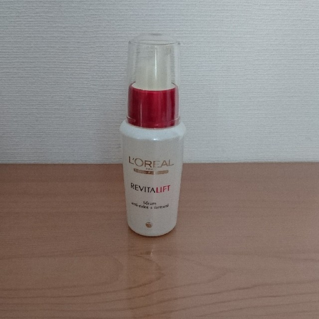 L'Oreal Paris(ロレアルパリ)のL'Oreal新品 コスメ/美容のスキンケア/基礎化粧品(美容液)の商品写真