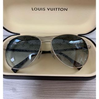 ルイヴィトン(LOUIS VUITTON)のルイヴィトン  ディアドロップ サングラス ほとんど新品(サングラス/メガネ)